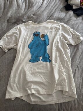 Kaws x Uniqlo - Cookie Monster T Shirt